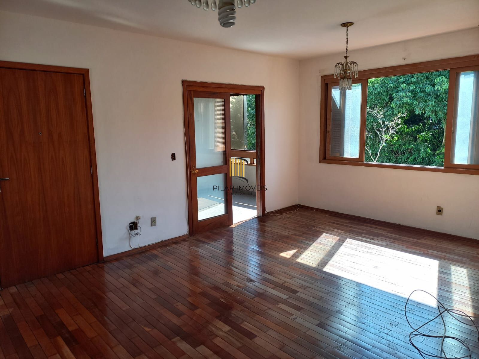 Apartamento com 3 quartos, 1 suíte, sacada e 3 vagas no Bairro jardim Itu