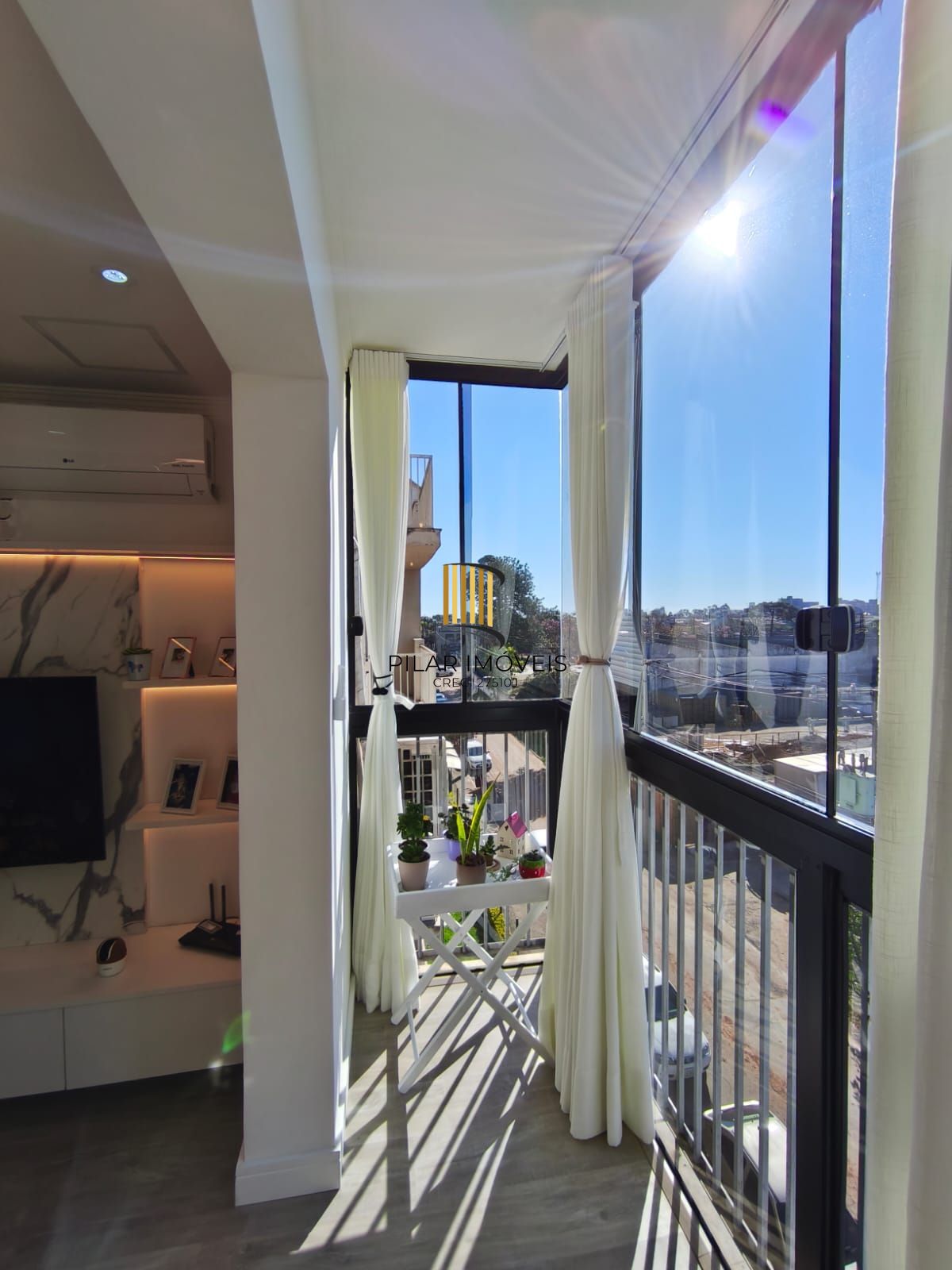 Cobertura duplex 3 dormitórios com terraço e vaga em Cachoeirinha