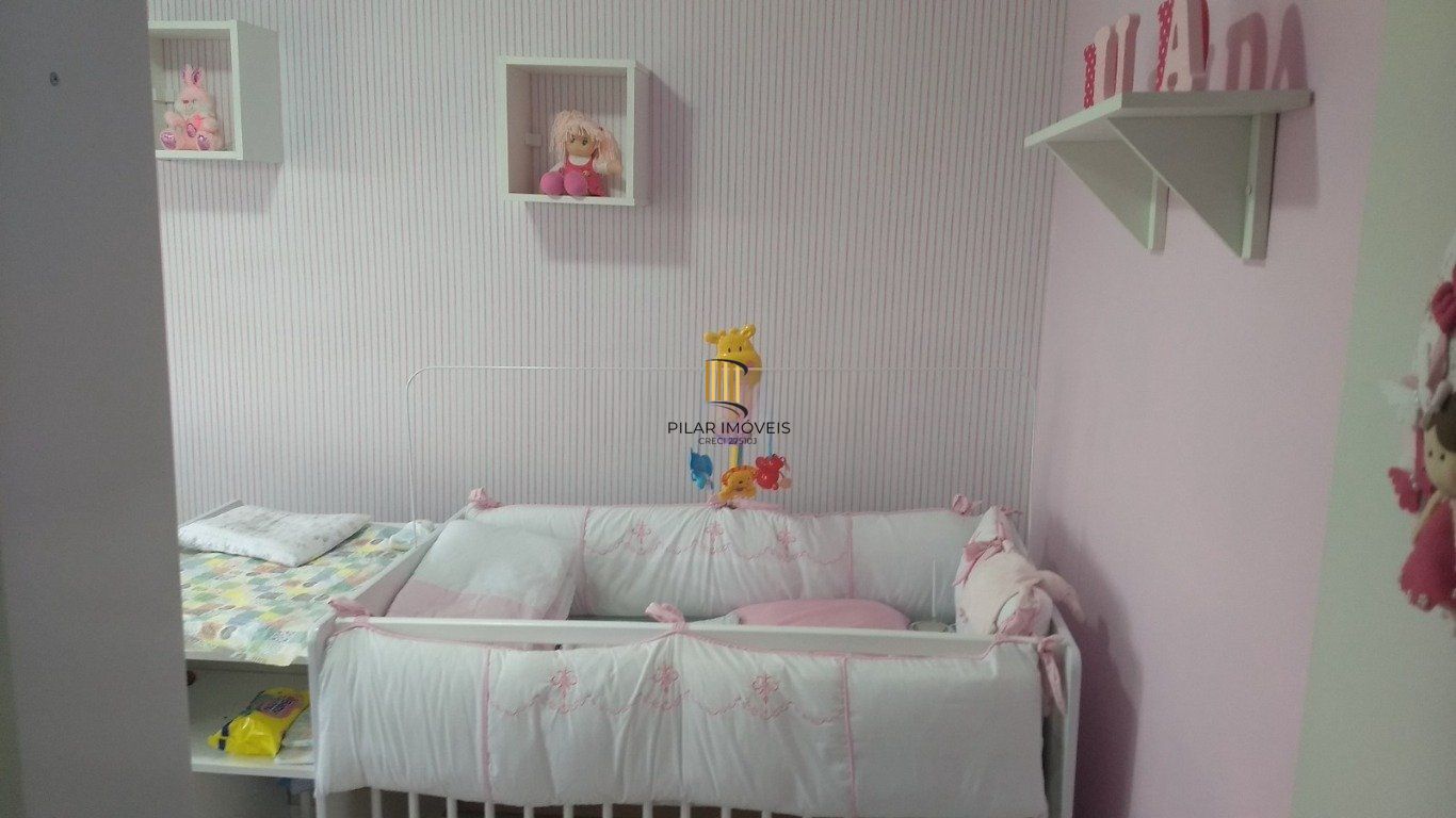 Apartamento com 3 quartos, vaga de garagem e elevador No Bairro Morro Santana