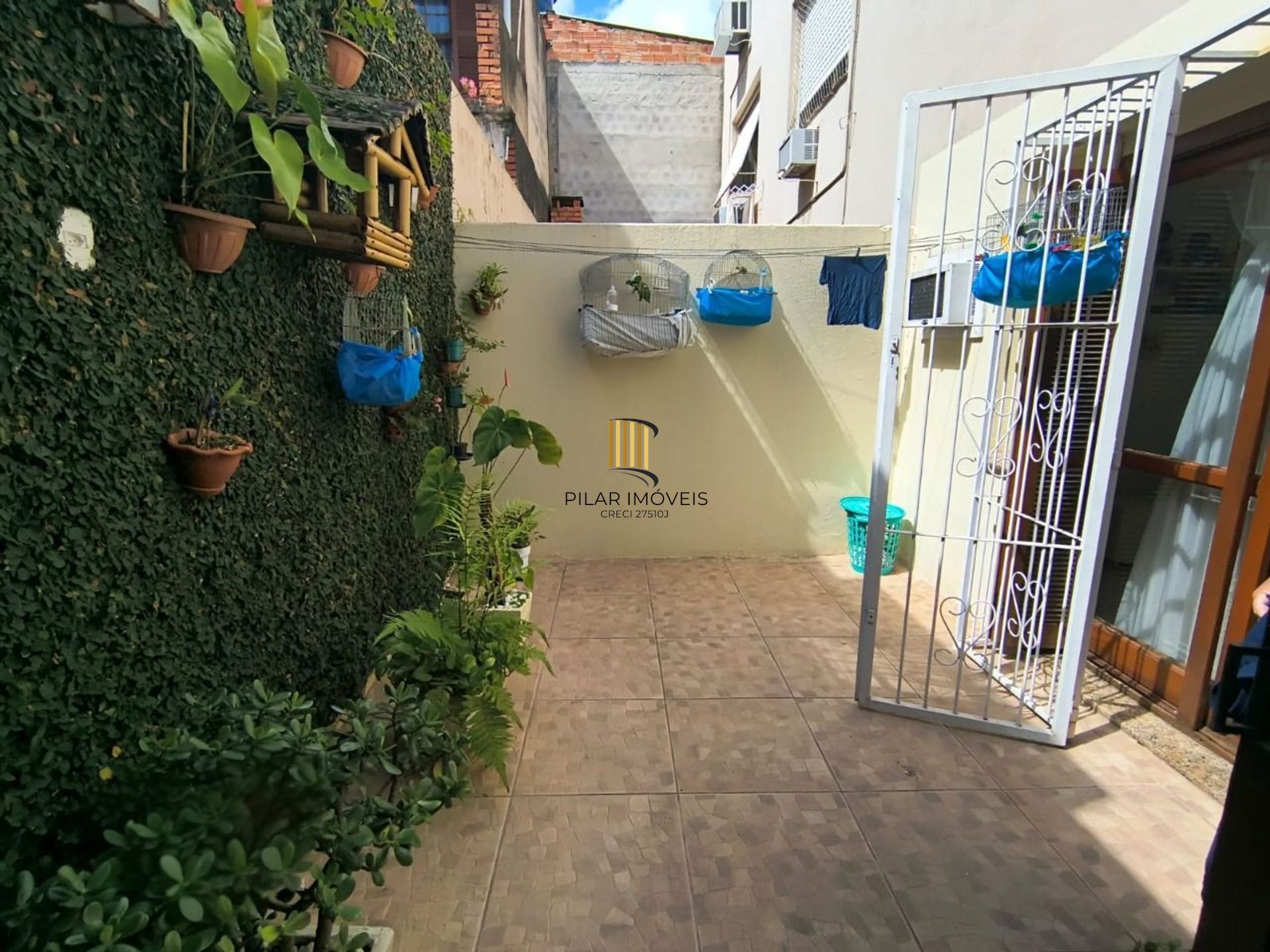 Apartamento Terreo com 2 Dormitorios e 48m² à venda em Passo D'areia