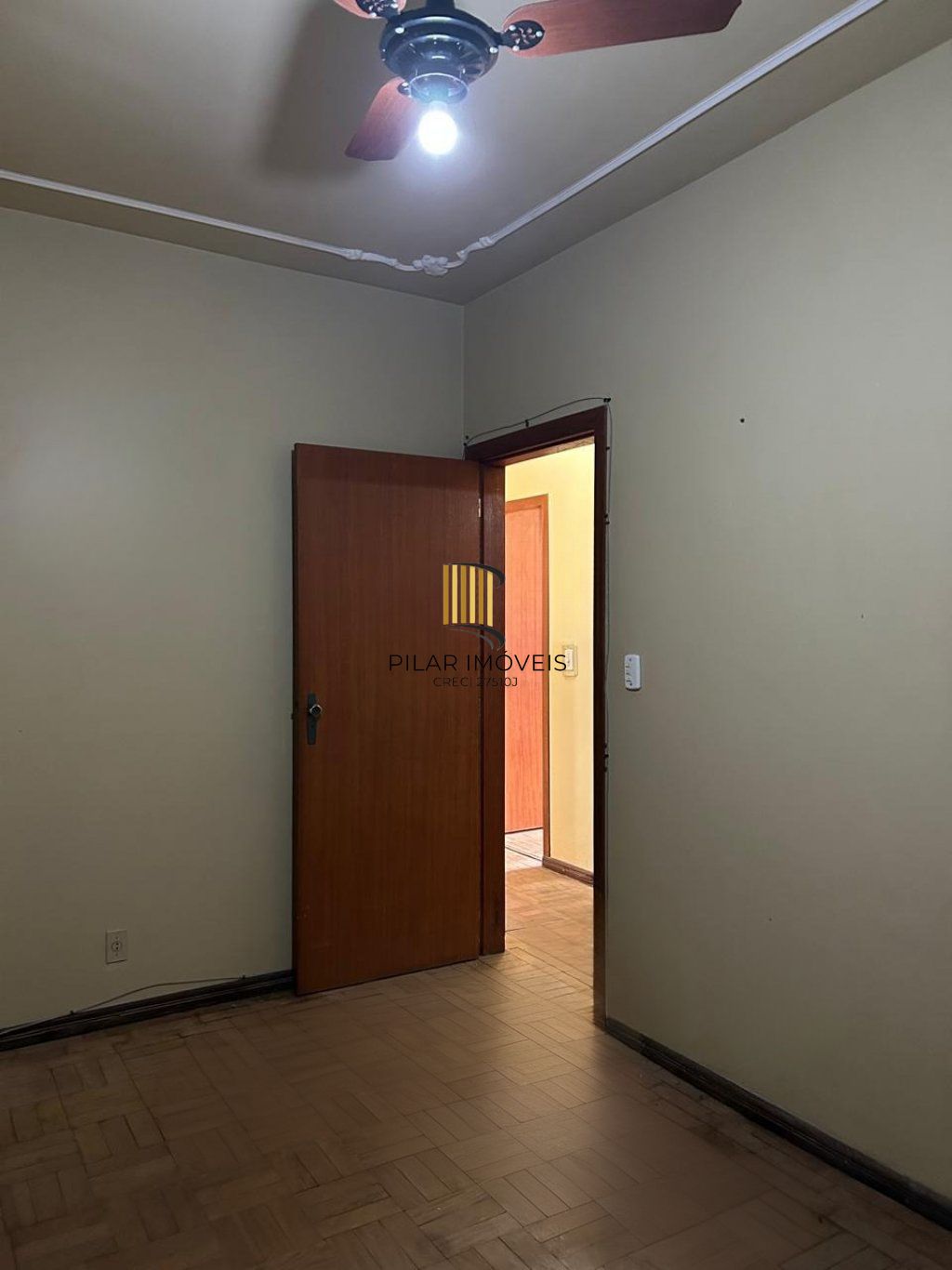 Apartamento térreo com 3 quartos no Bairro Cidade Baixa