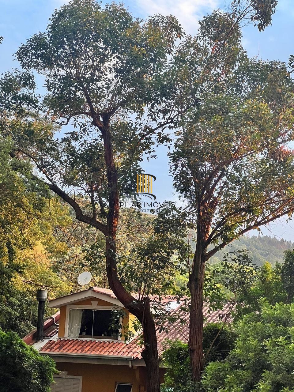 Apartamento 2 Dormitórios, com Elevador e Vaga no Morro Santana