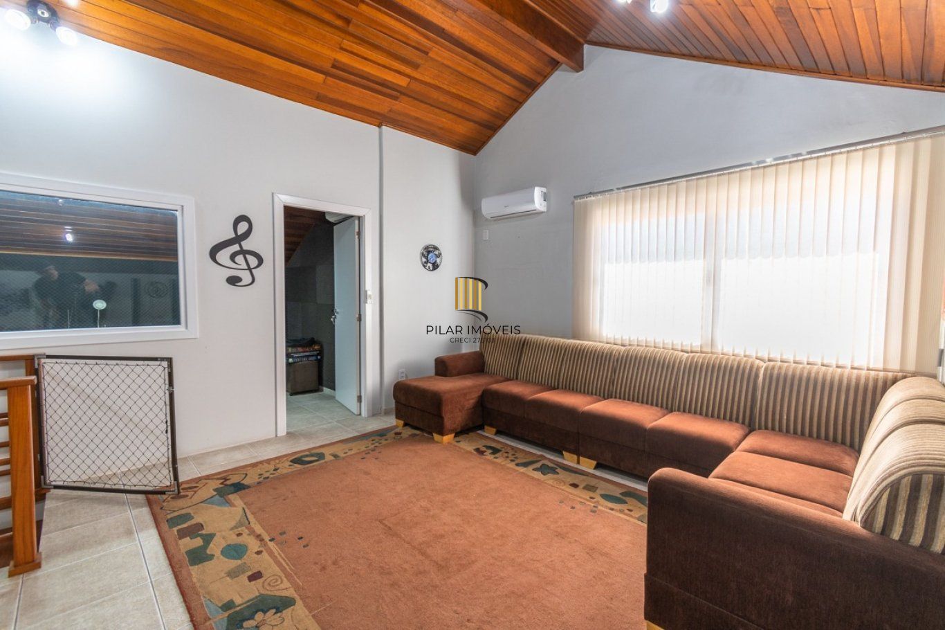 Casa Sobrado 3 dormitórios com suíte, piscina e sótão no Ecoville