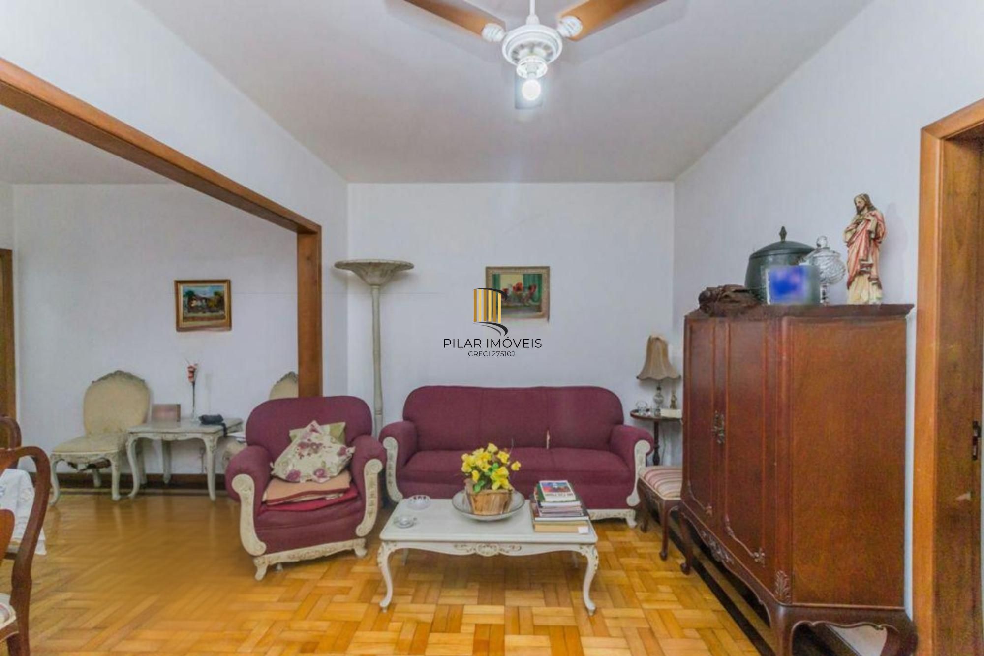 Casa com 3 dormitórios no Bairro Auxiliadora