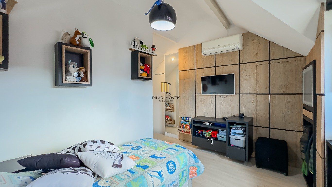 Casa com 4 quartos e 2 vagas em condomínio fechado no Bairro Ecoville.