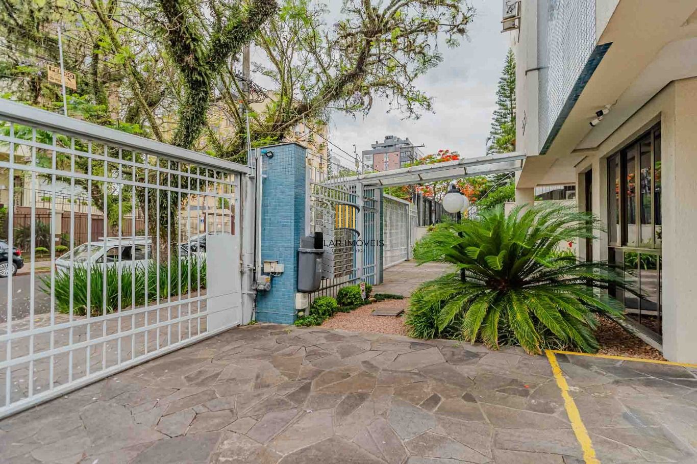 Apartamento com 1 dormitório e 1 vaga de garagem no Bairro Higienópolis