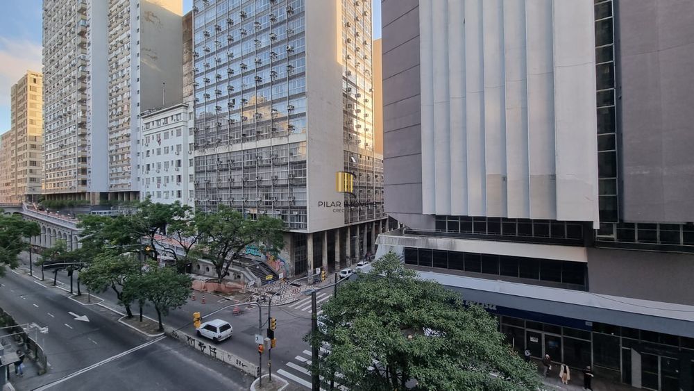 Apartamento com 2 quartos e elevador no bairro Centro Historico