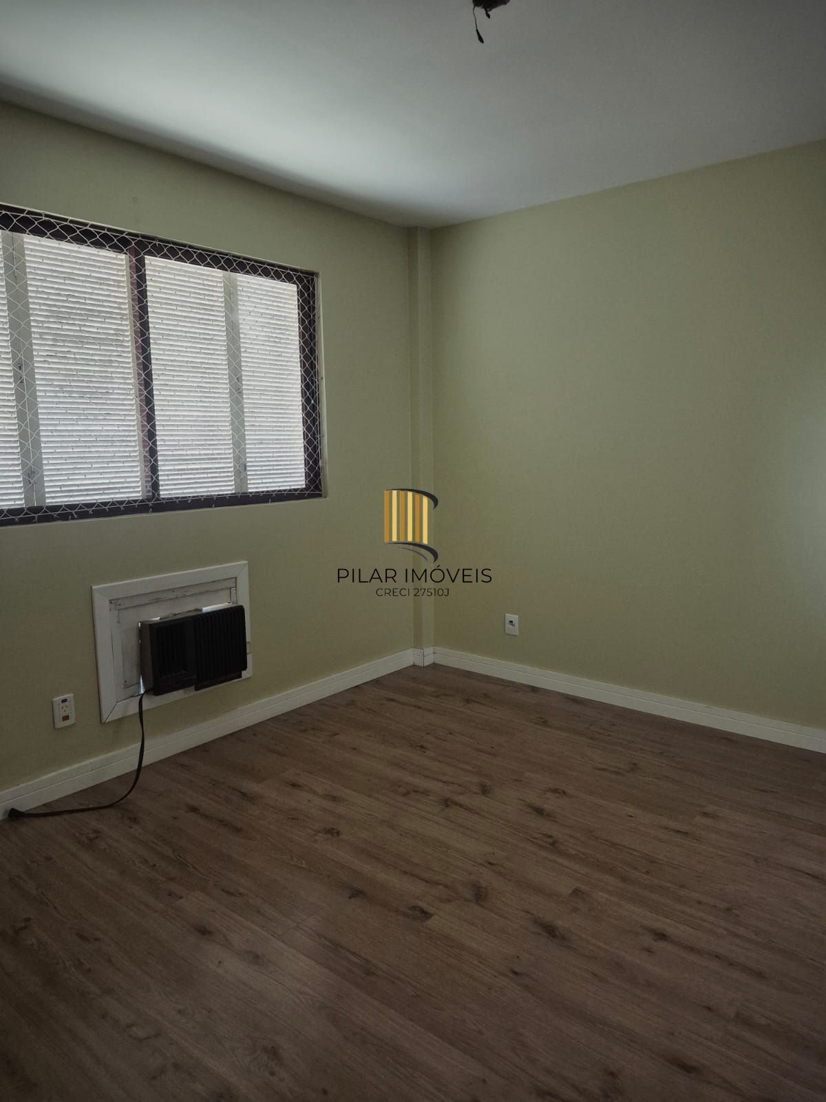 Apartamento de 3 dormitórios, elevador e 1 vaga de garagem em Canoas.