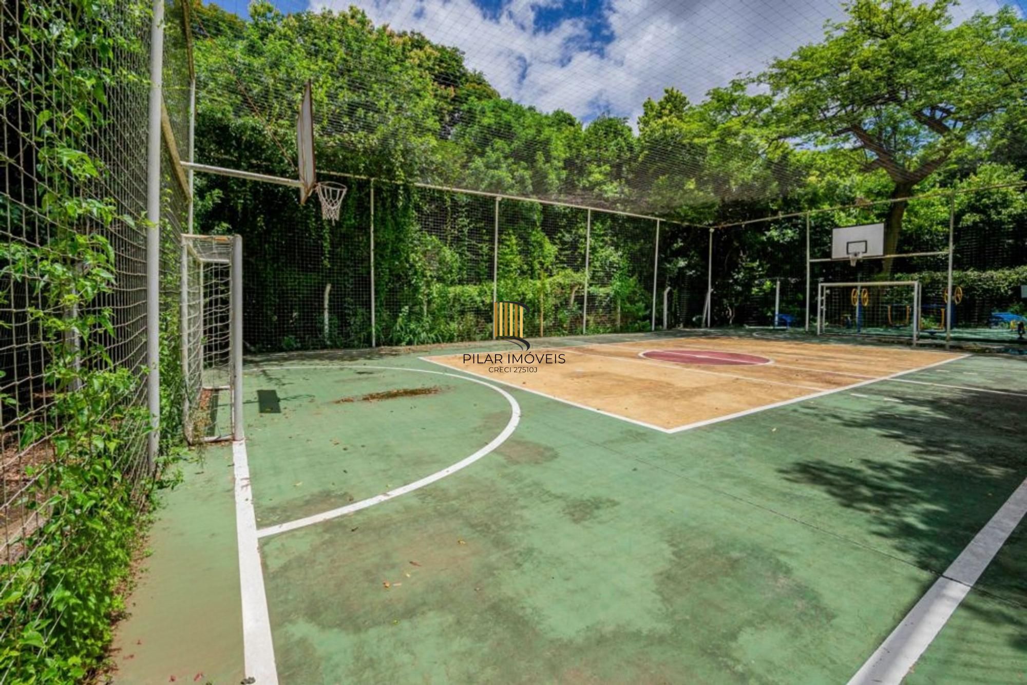 Apartamento semi mobiliado de 3 quartos, elevador, 1 vaga no bairro Cavalhada