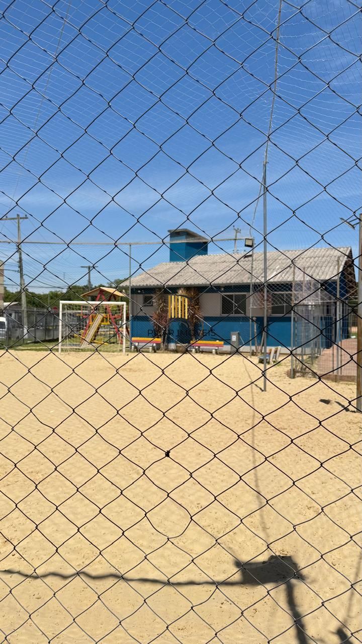 Apartamento semi mobiliado de 2 quartos e 1 vaga no bairro Rubem Berta