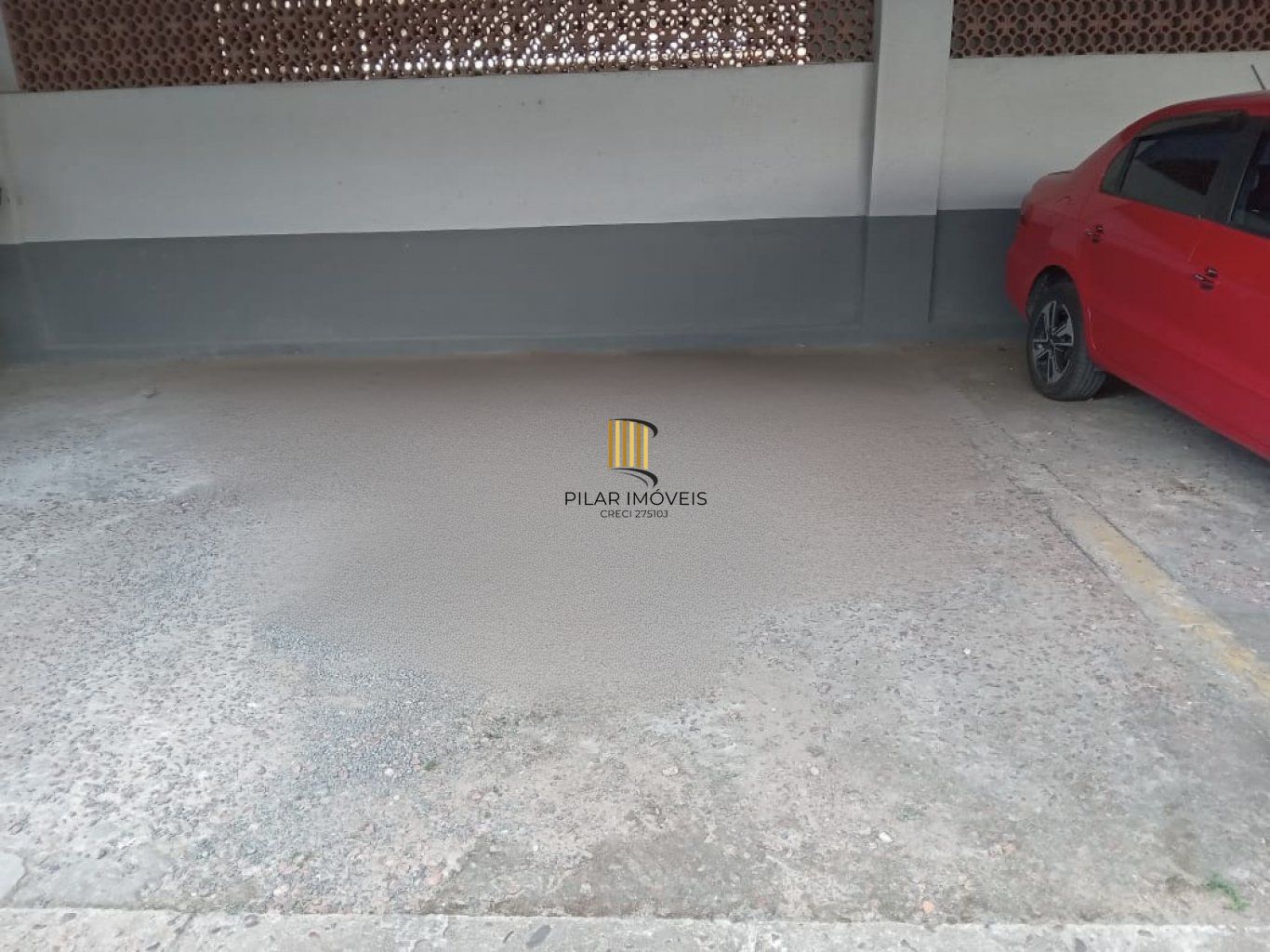 Apartamento com 1 quarto e 1 vaga de garagem no Bairro Sarandí