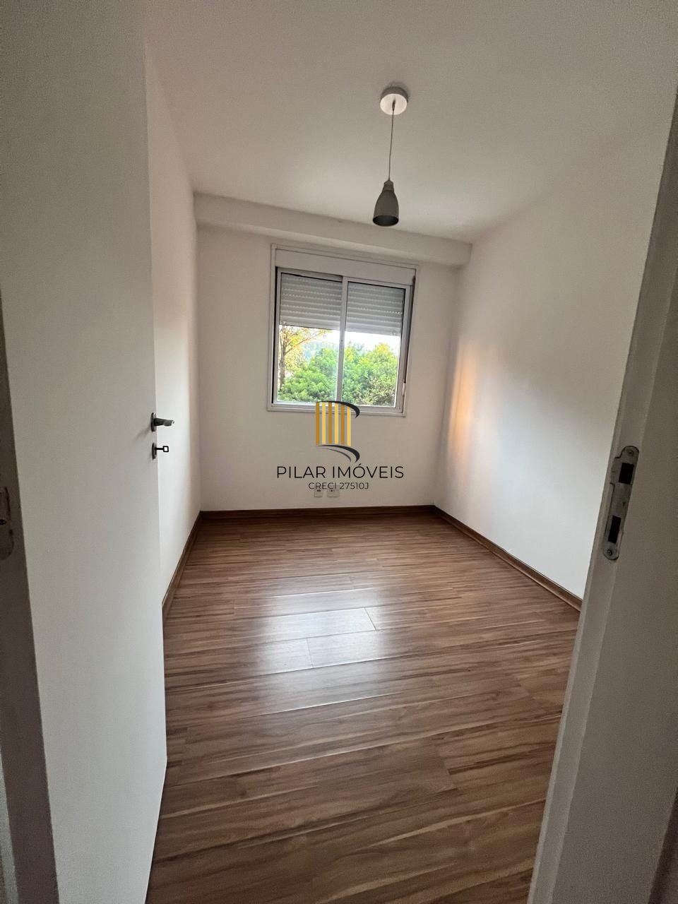 Apartamento 2 Dormitórios, com Elevador e Vaga no Morro Santana