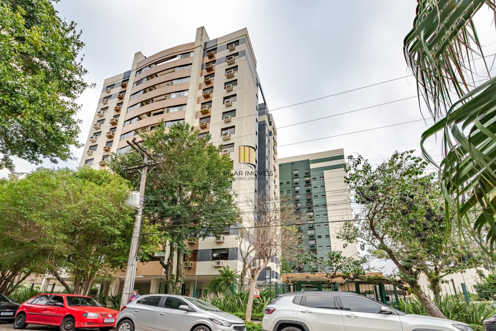 Apartamento de 3 dormitórios no bairro Menino Deus