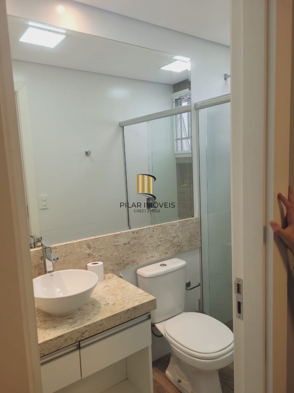 Apartamento com 4 dormitórios e 3 vagas de garagem no Bairro Petrópolis