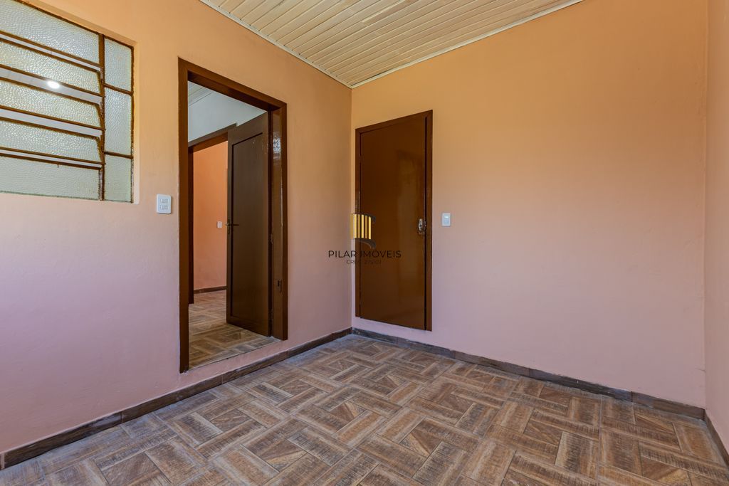 Casa com 3 Quartos e 2 vagas no Bairro Morro Santana