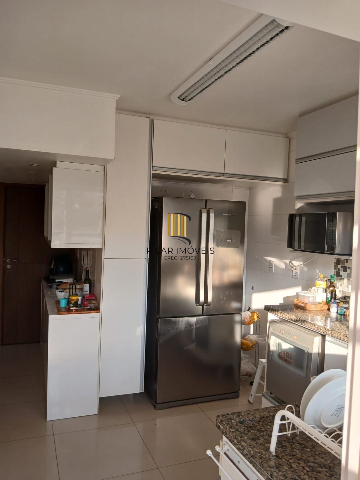 Apartamento com 3 quartos(1 suíte) e 1 vaga de garagem no Bairro Jardim Lindóia