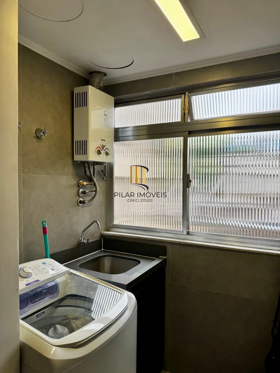 Apartamento Mobiliado à venda com 46m², 1 quarto e 1 vaga Bairro São João