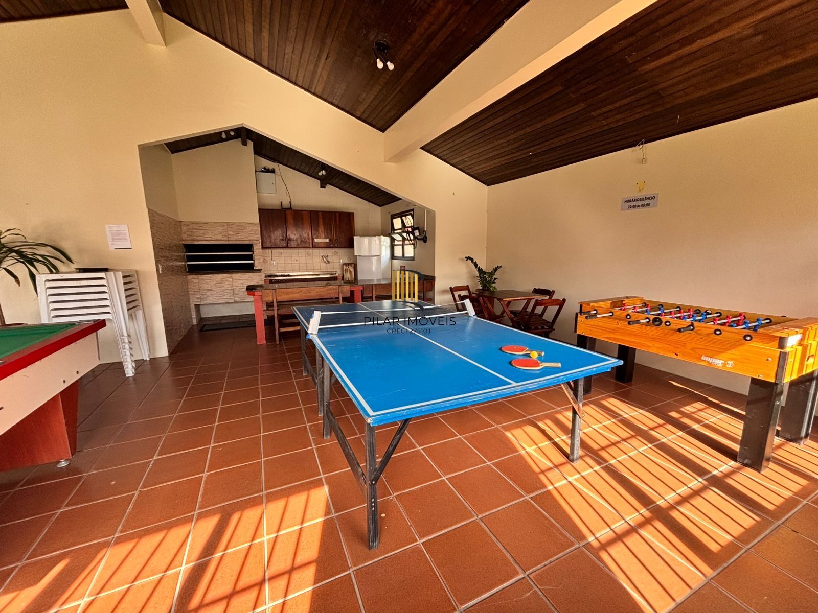 Sobrado 2 dormitórios com suite Condomínio Fechado Capão Novo