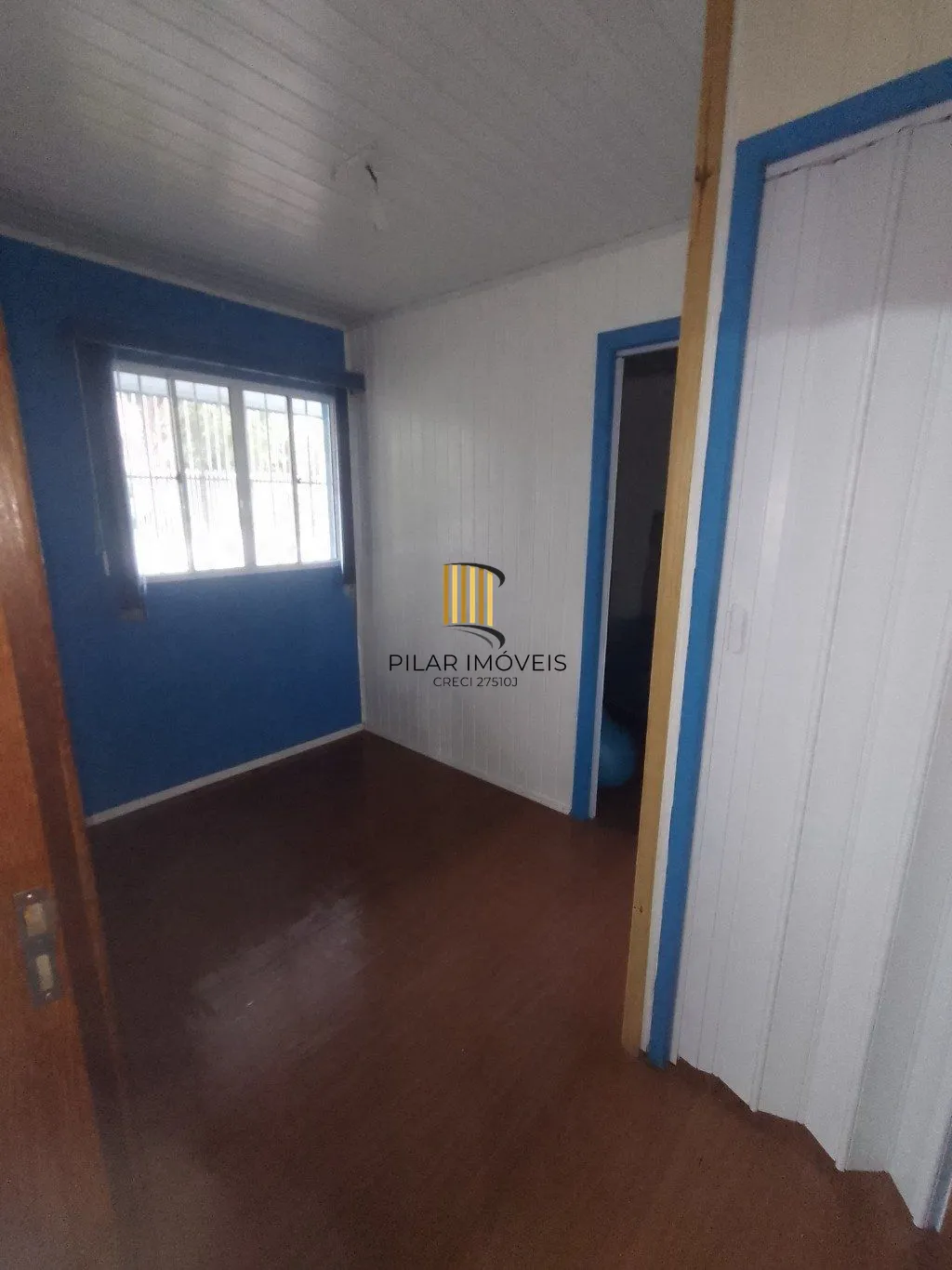Casa de 5 dormitórios, piscina e 4 vagas de garagem em Canoas.