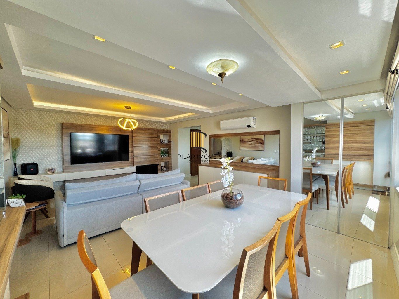 Apartamento de 3 dormitórios, elevador e 1 vaga de garagem em Canoas.