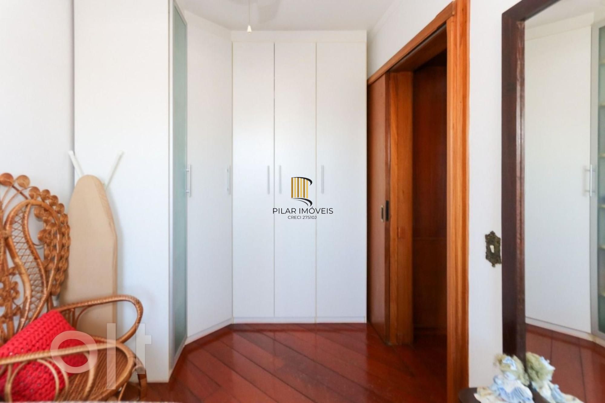 Apartamento 3 quartos, elevador e uma vaga de garagem em Canoas.