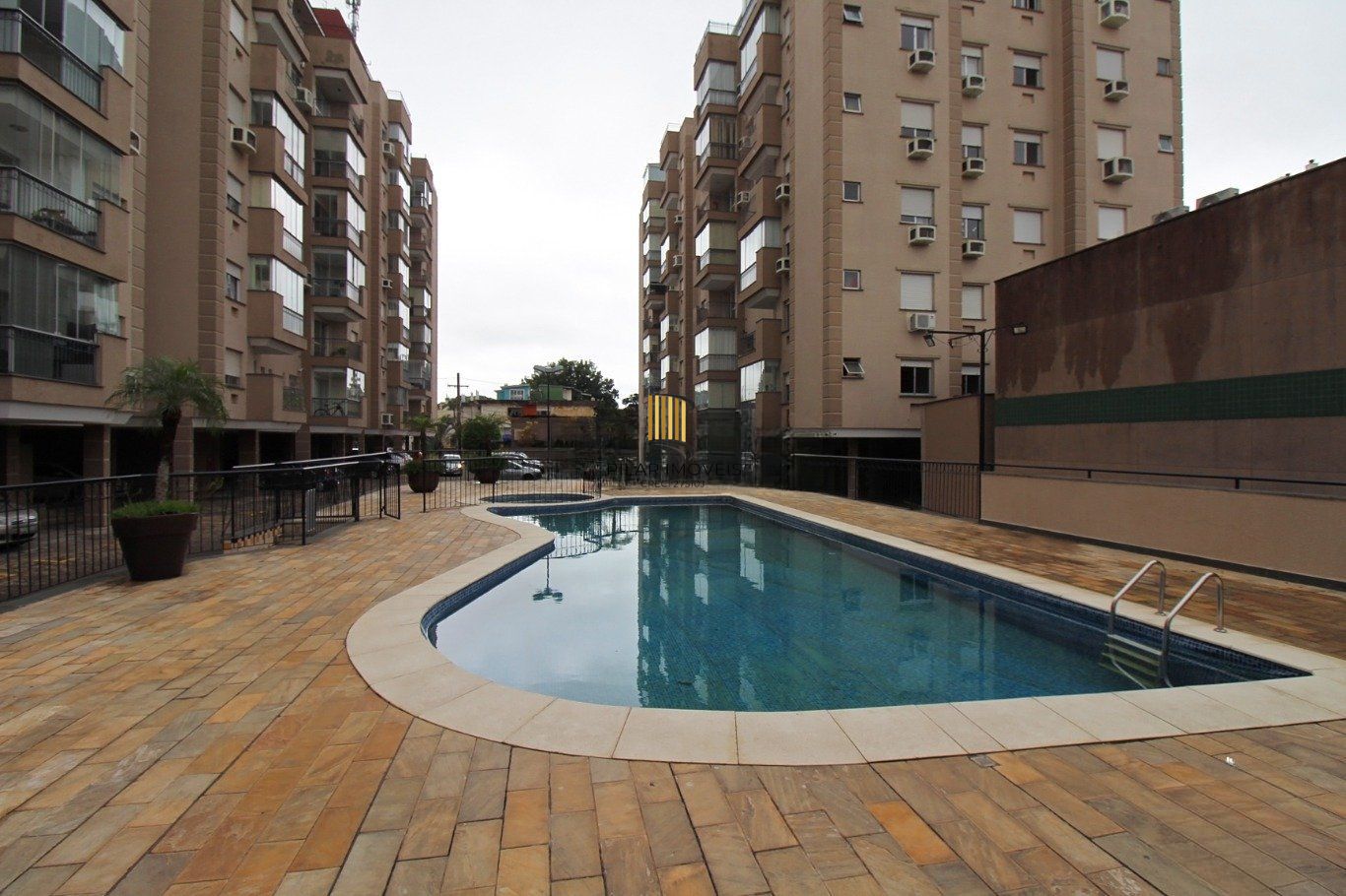 Apartamento à venda com 3 quartos 76 m² no Bairro São Sebastião