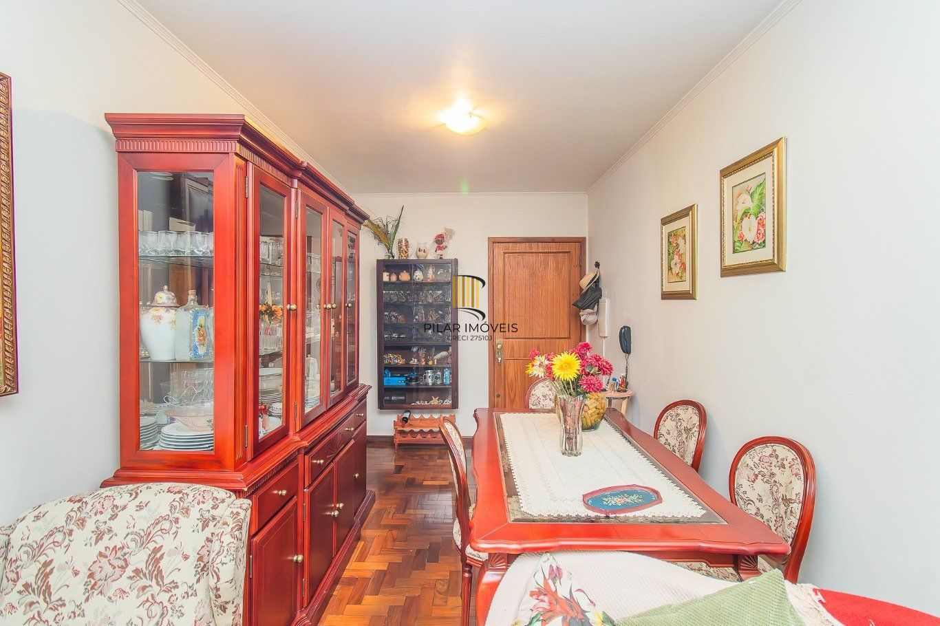 Apartamento à venda com 2 quartos 62 m²