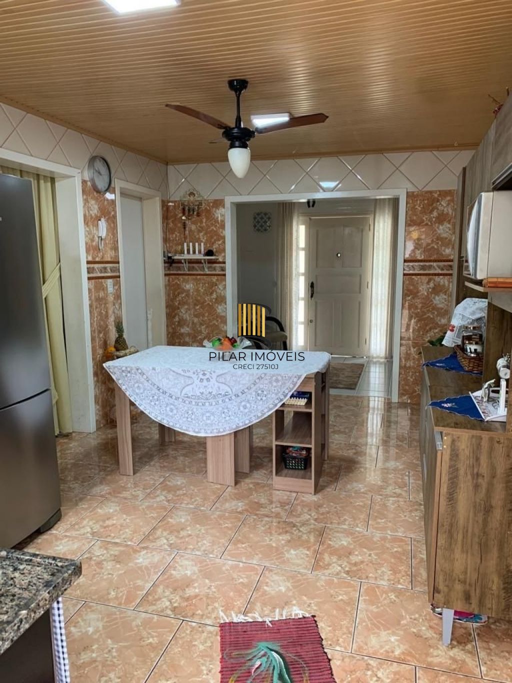 Casa de 3 dormitórios no bairro Sarandi