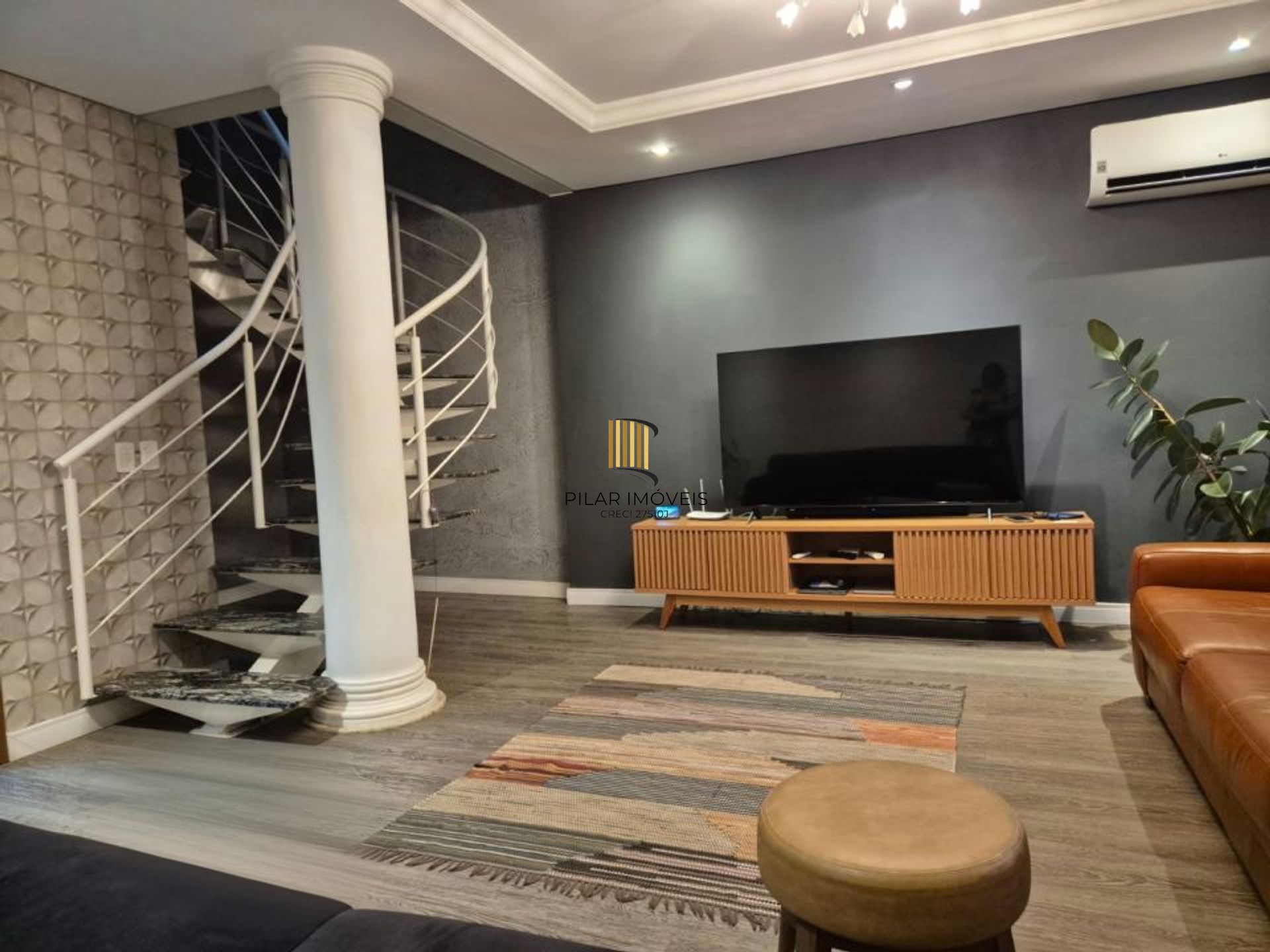 Casa de 3 dormitórios e 2 vagas de garagem coberta Canoas.