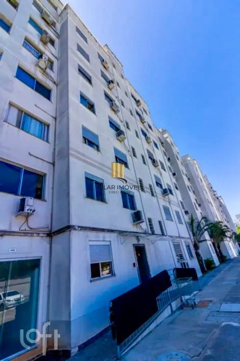 Cobertura com 2 quartos e 1 vaga de garagem na Rua Sadi Castro.