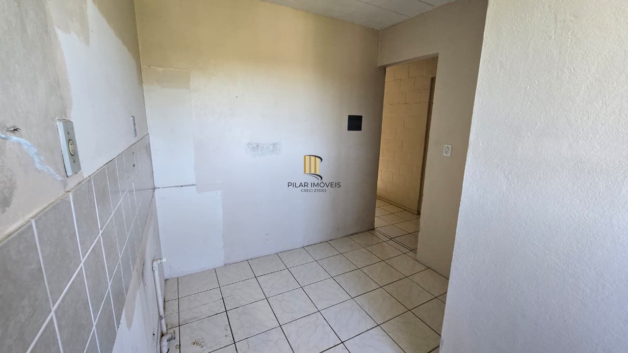 Apartamento com 2 quartos e portaria 24hr no bairro Lomba do Pinheiro
