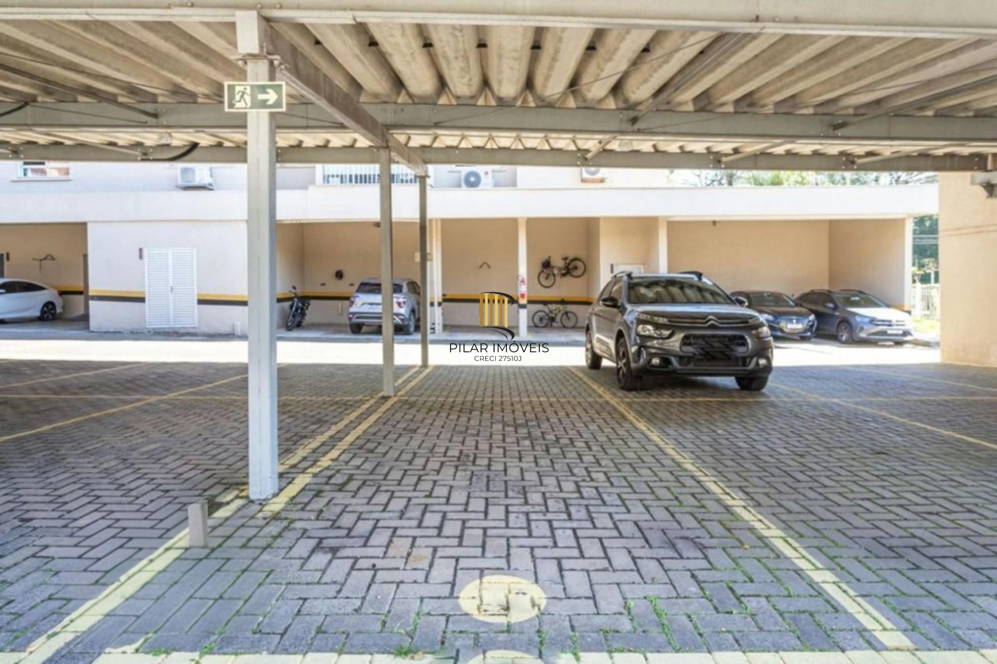 Apartamento semi mobiliado de 3 dormitórios no bairro Lindóia