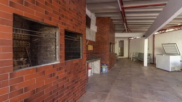 Apartamento de 2 quartos no bairro Jardim Carvalho Porto Alegre.