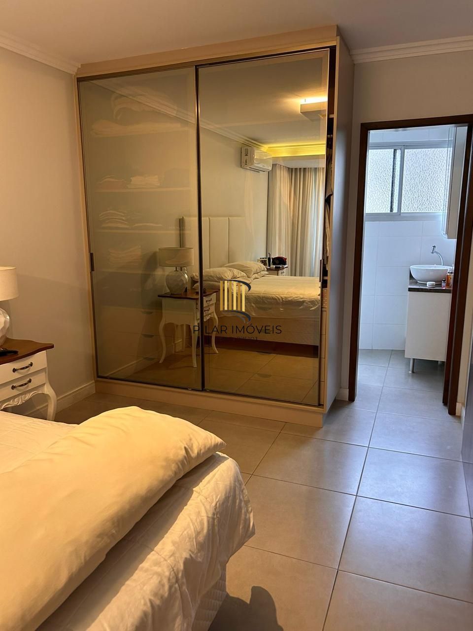 Apartamento Reformado 3 Dorm 1 Suíte, Elevador e 2 Vagas em Novo Hamburgo