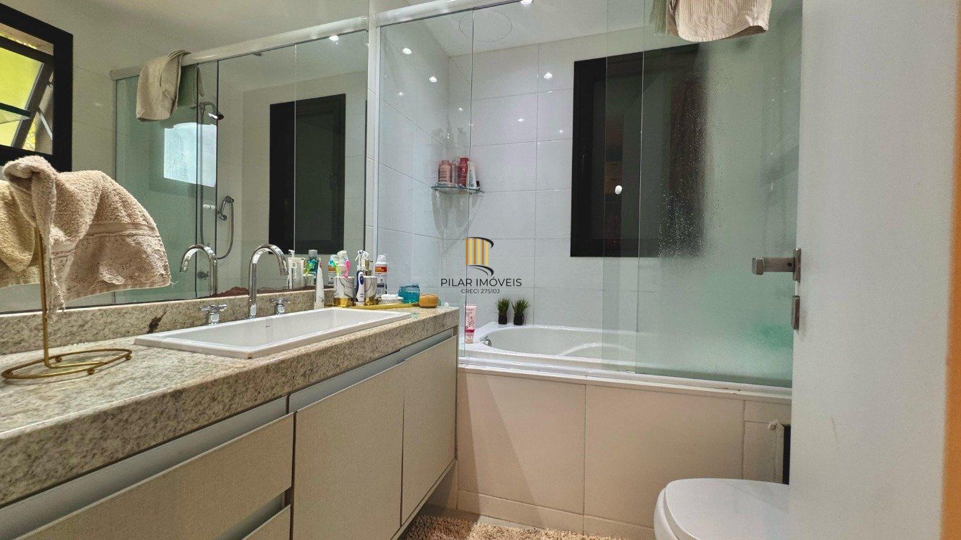 Apartamento semi mobiliado de 3 dormitórios no bairro Pedra Redonda