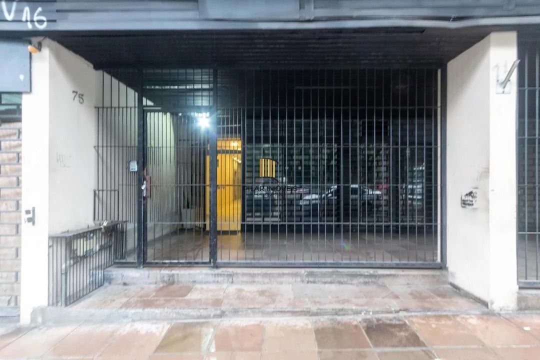 Apartamento JK com 1 quarto e com elevador  no bairro Farroupilha.