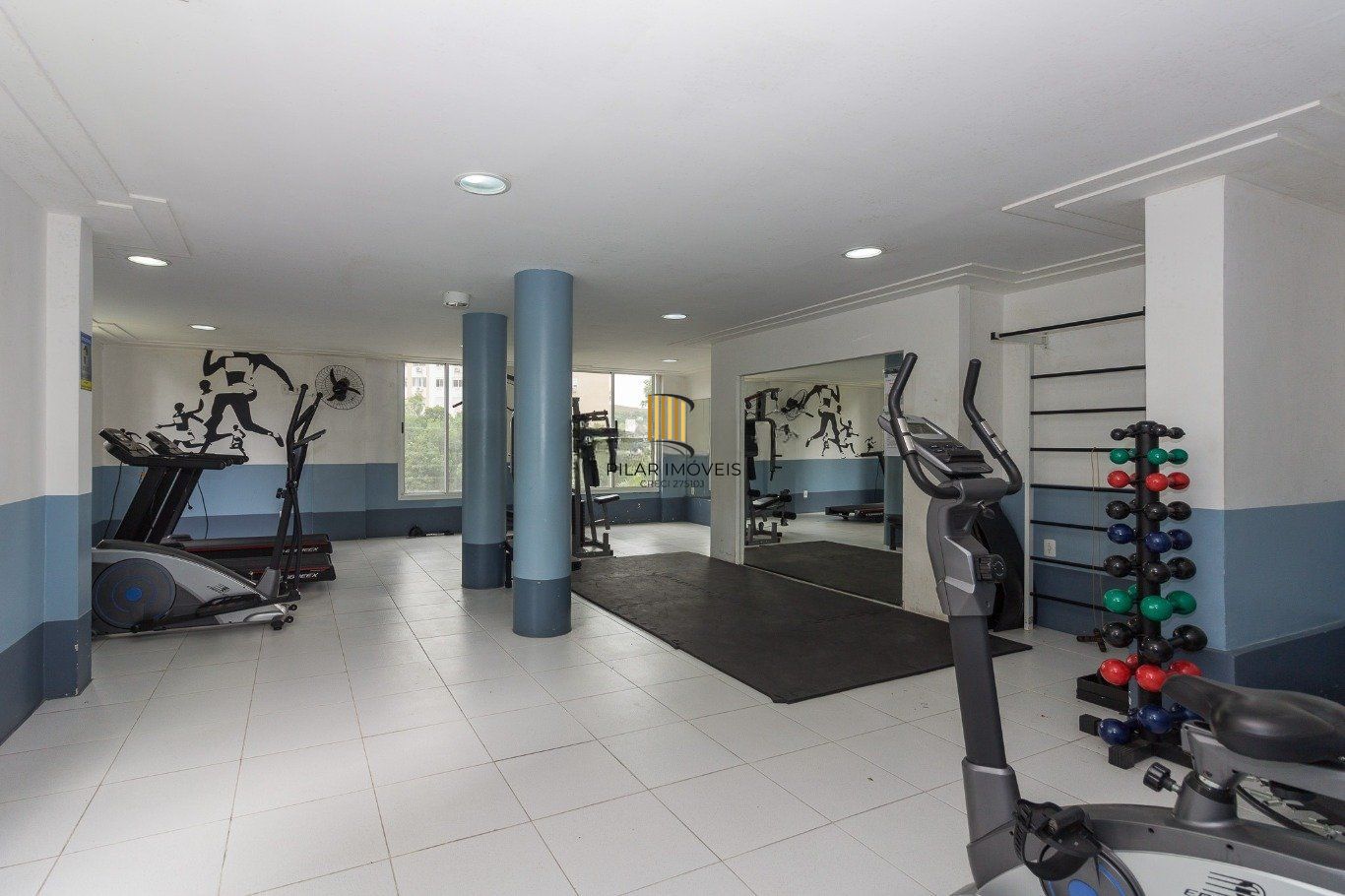 Apartamento 2 Dormitórios com Suíte, elevador e 2 Vagas no Alto Petrópolis