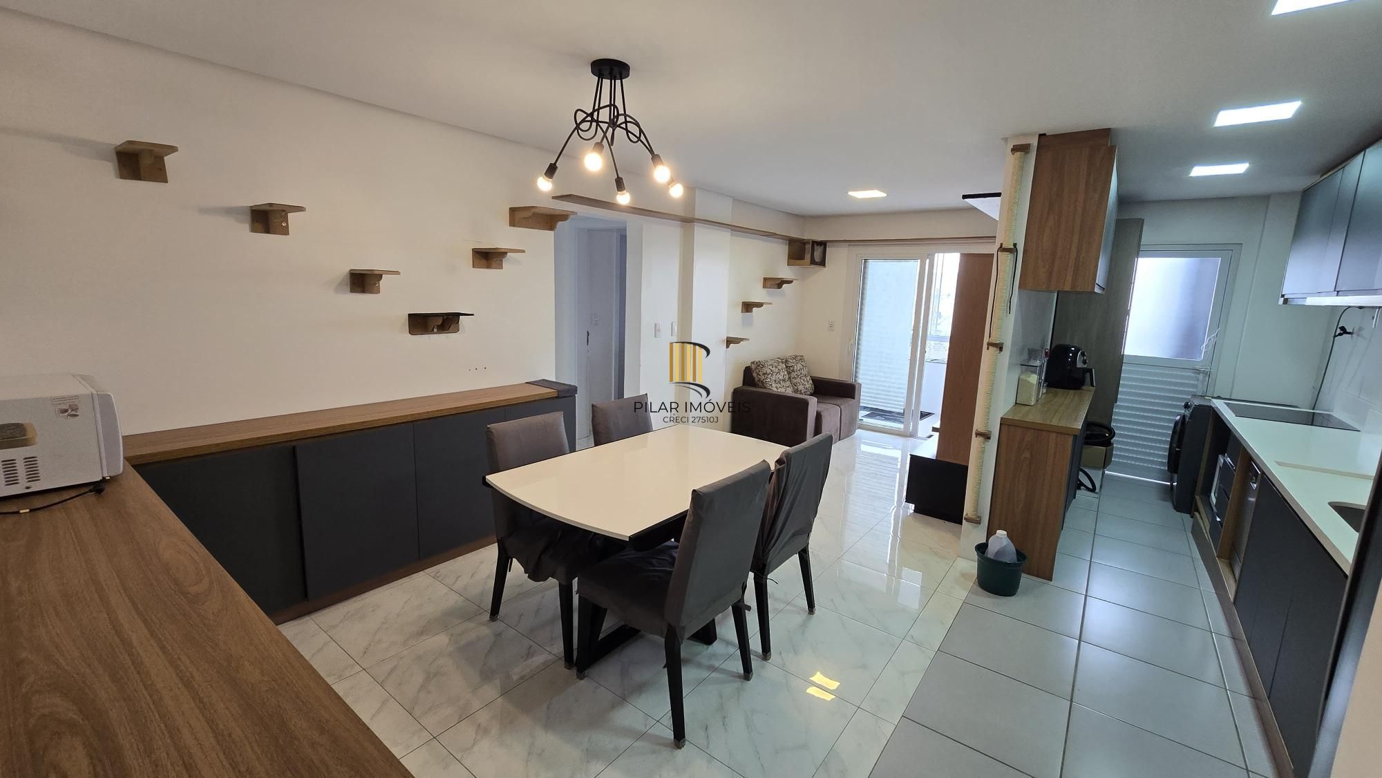 Apartamento semimobiliado com 2 dormitórios (1 suíte) em Gravataí