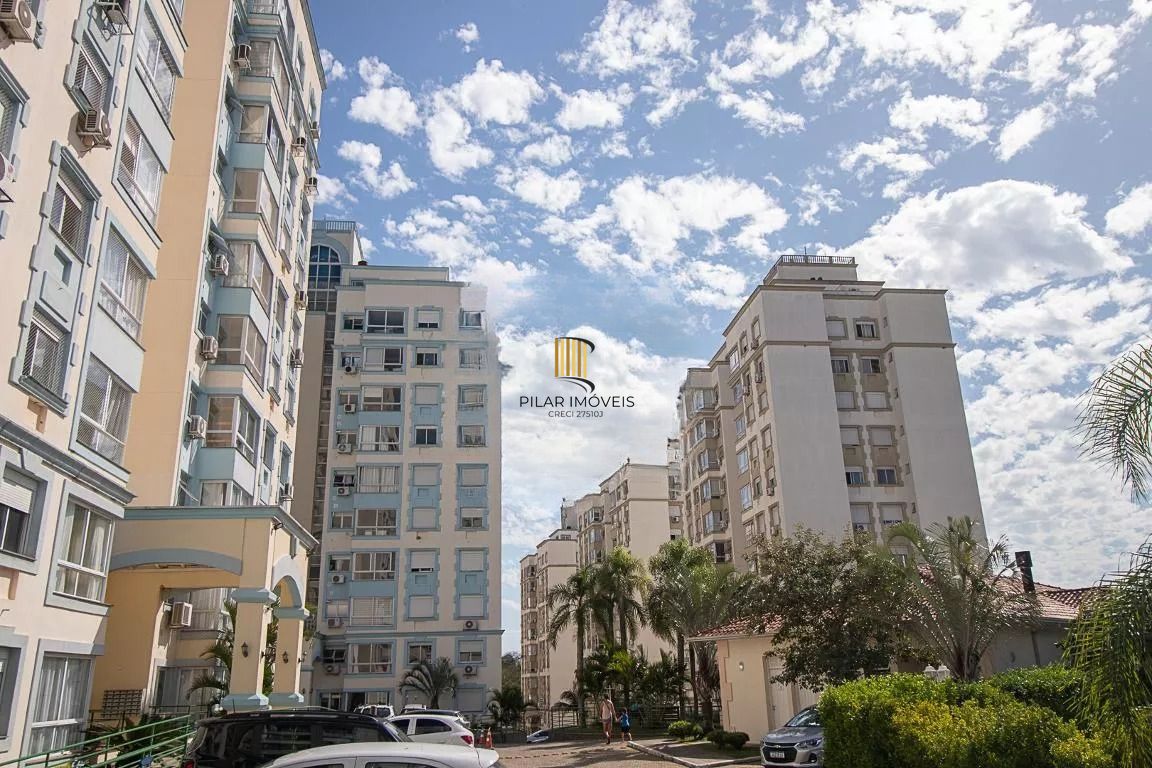 Cobertura com 3 quartos, 2 Vagas de garagem No Bairro Cavalhada.