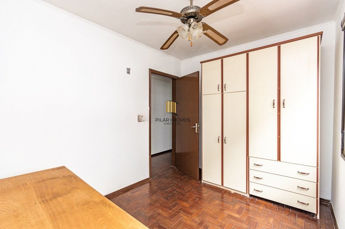 Apartamento com 2 dormitórios e 64m² à venda no Bairro Passo da Areia