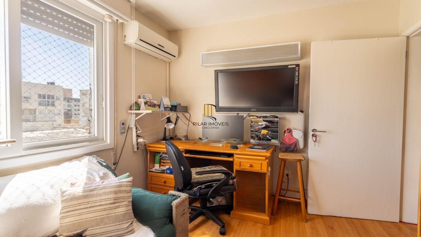 Apartamento com 2 dormitórios e 1 vaga de garagem no Bairro Santana