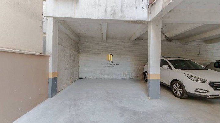 Apartamento com 3 quartos, 1 vaga e elevador no Petrópolis, Porto Alegre.