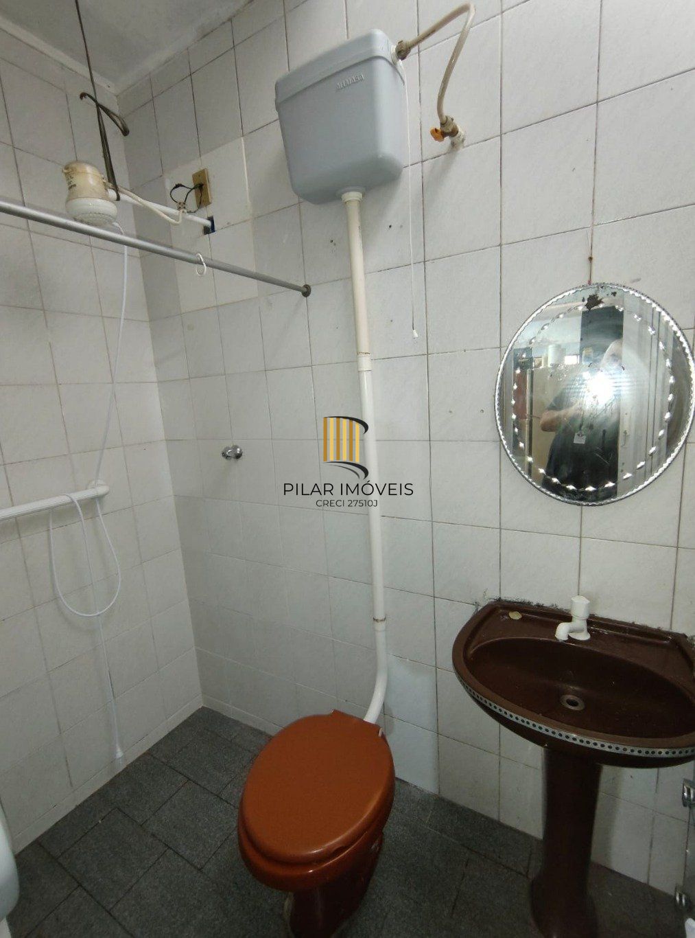 Casa com 3 Quartos, 3 Banheiros, 2 vagas No Bairro Nonoai.