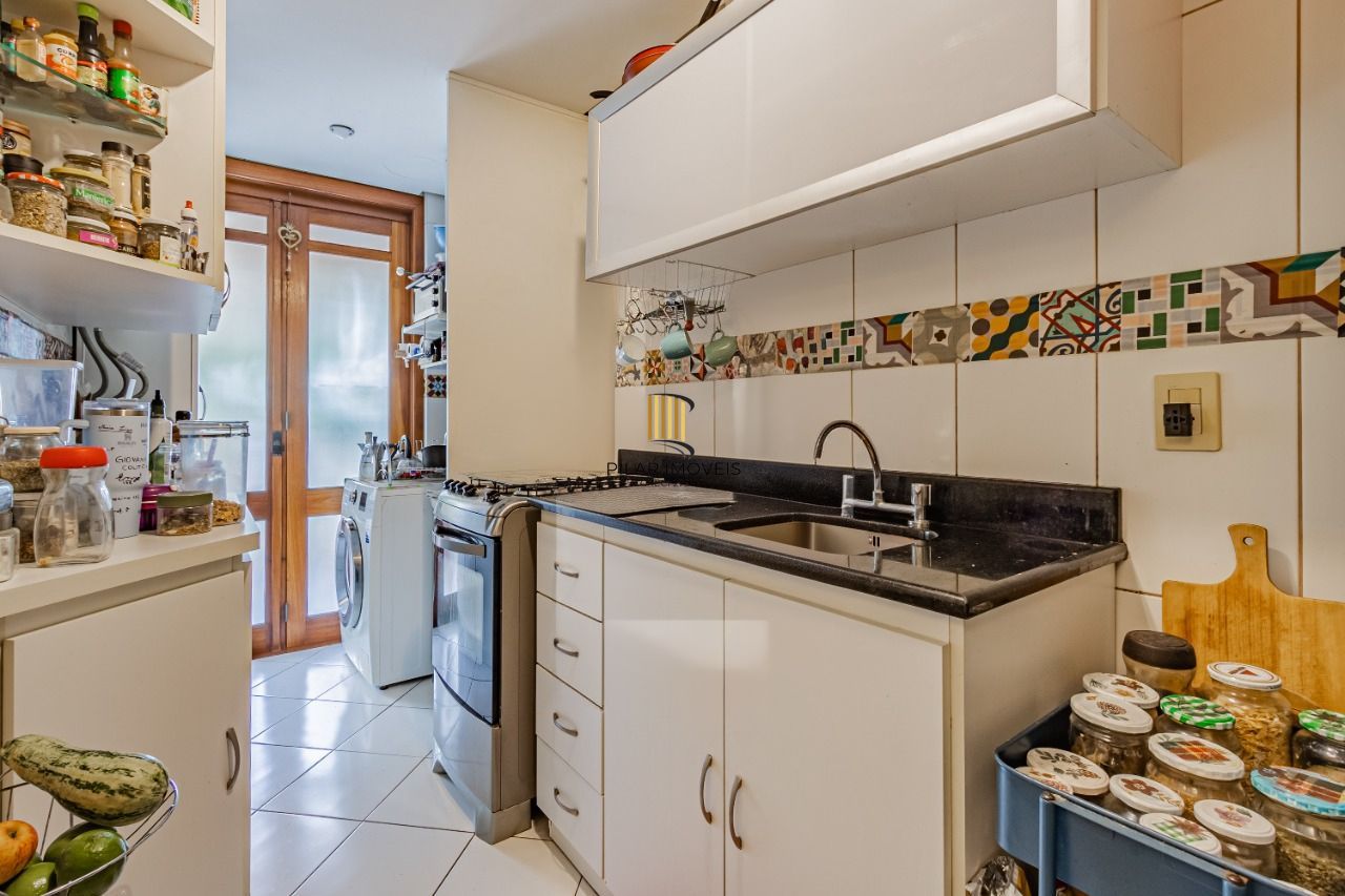 Apartamento 2 Dormitórios, Suíte, Elevador e 2 vagas no Tristeza