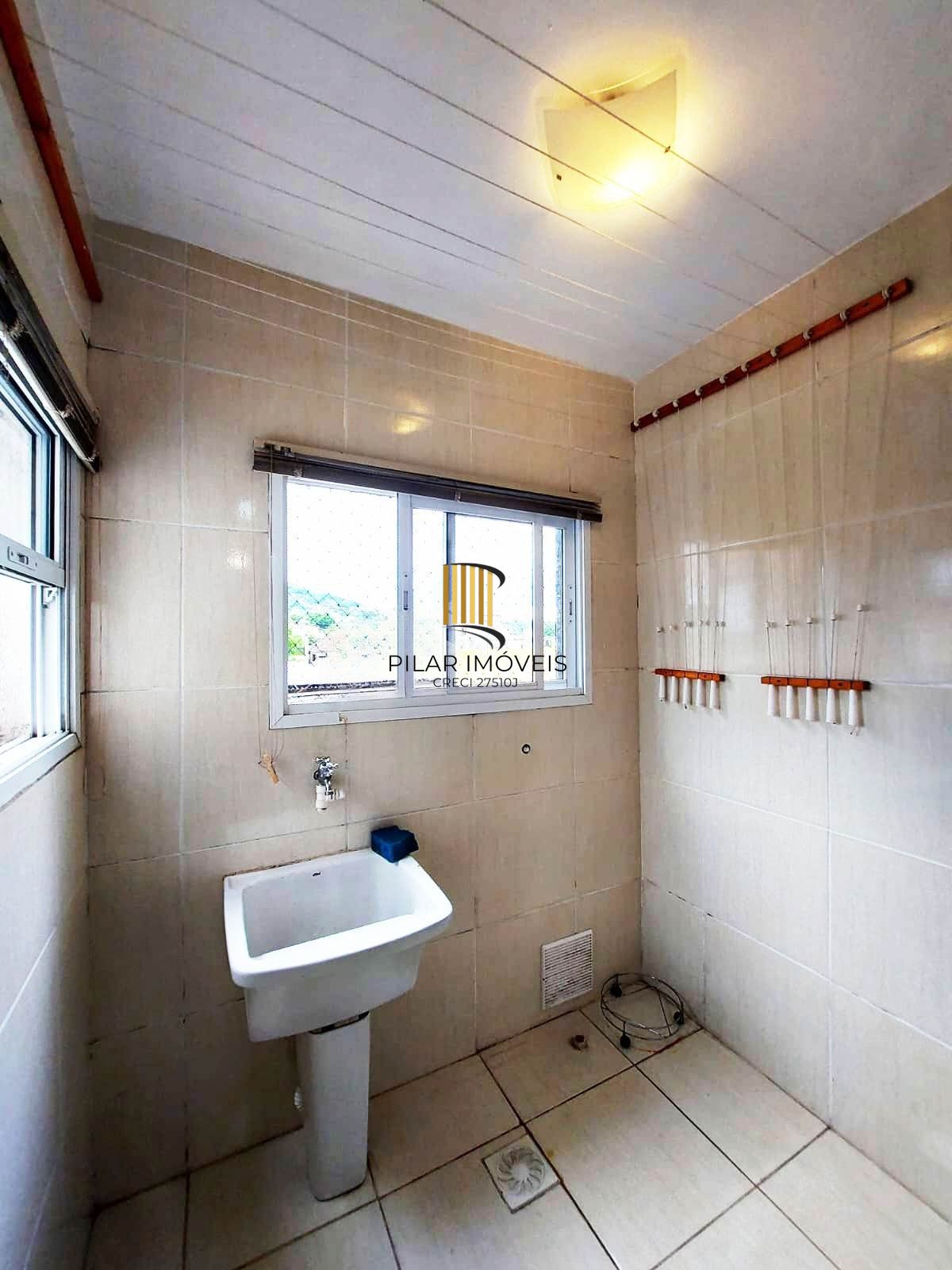Apartamento de 1 dormitório com 1 vaga no Bairro Coronel Aparício Borges