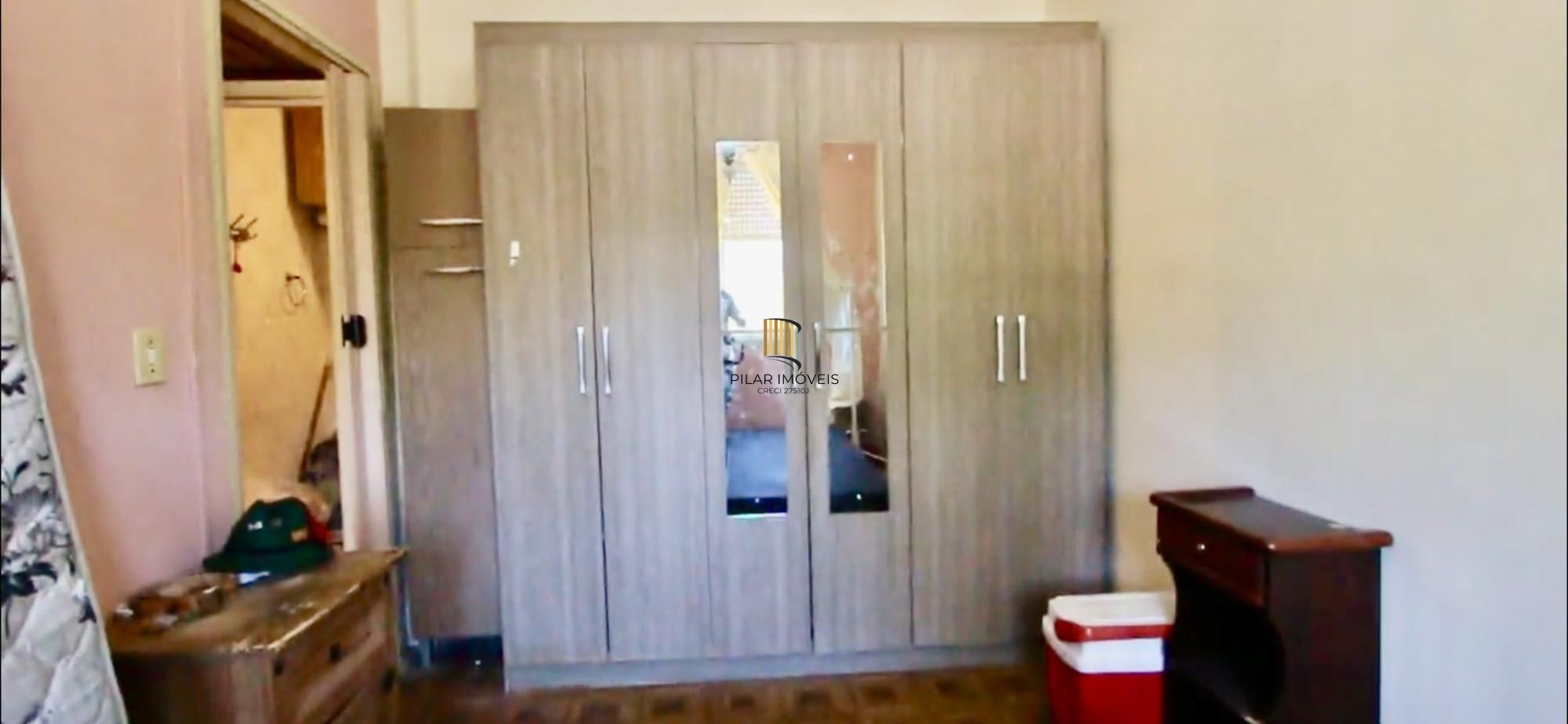 Apartamento de 2 dormitórios Segundo andar Bairro Camaqua em Porto Alegre