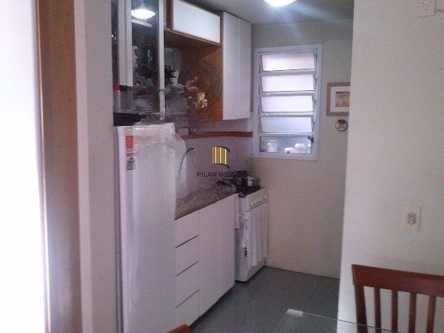 Casa em Condomínio fechado 3 dormitórios no bairro Jardim Itu.