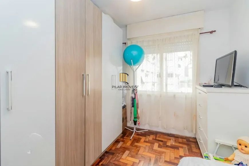 Apartamento com 2 quartos e 58m² à venda em Passo da Areia, Porto Alegre.