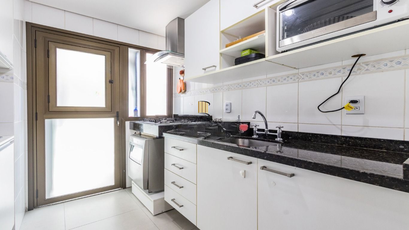 Apartamento com 3 quartos, 1 suíte, à venda no bairro Petrópolis