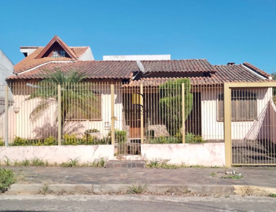 Casa  com piscina 3 dormitórios e 1 vaga Cachoeirinha